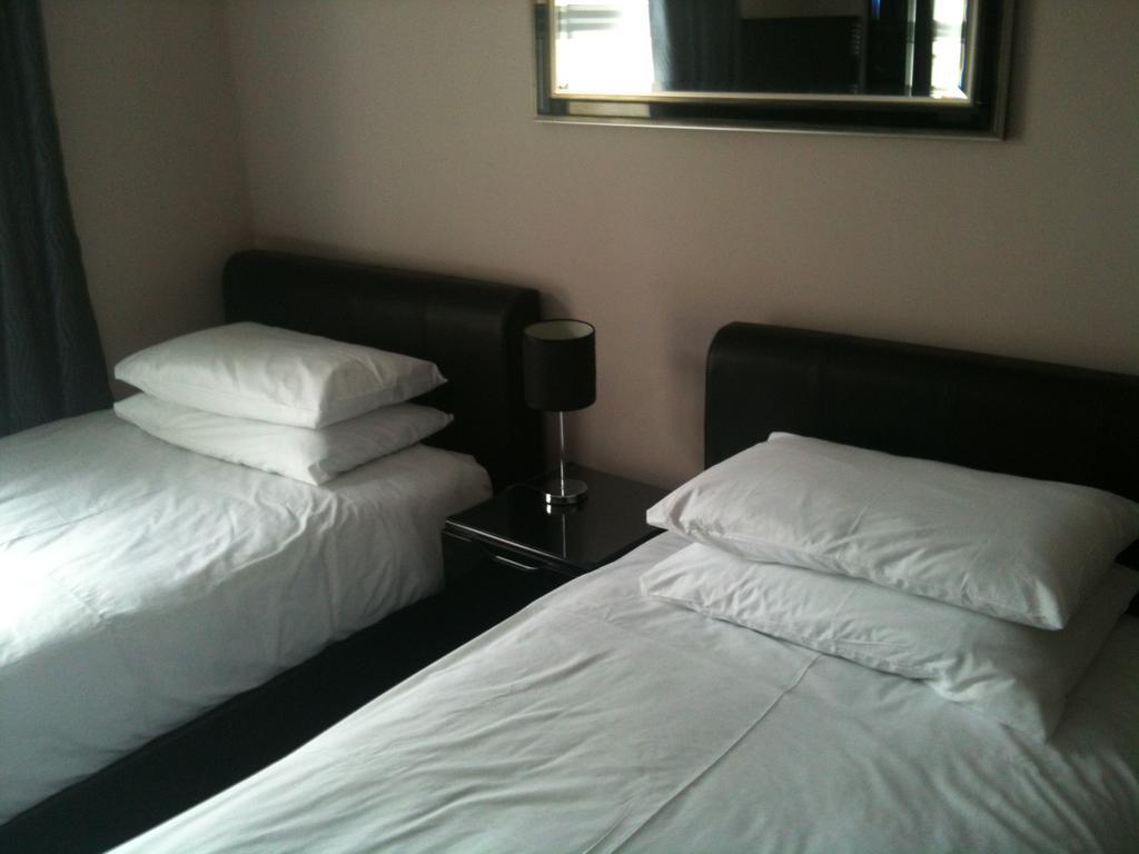 Five Mile 4* Oxford